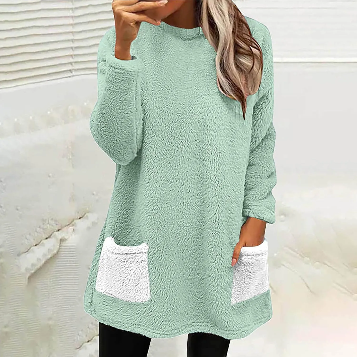 Fuzzy Fleece Pullover Women Sherpa Lined Crewneck Sweatshirts 2024 Trendy Winter Warm Faux Fur Loungewear with Pockets